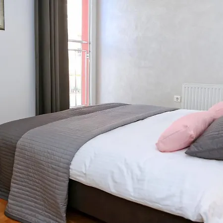 Nika Apartamento *