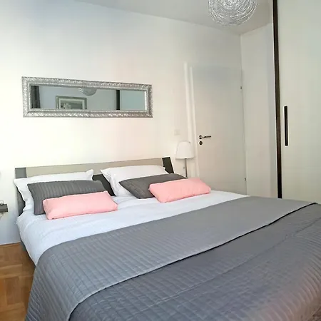 Nika Apartamento *